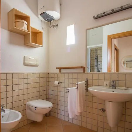 Guesthost - Breathtaking With Dependance! Appartement Casagliana