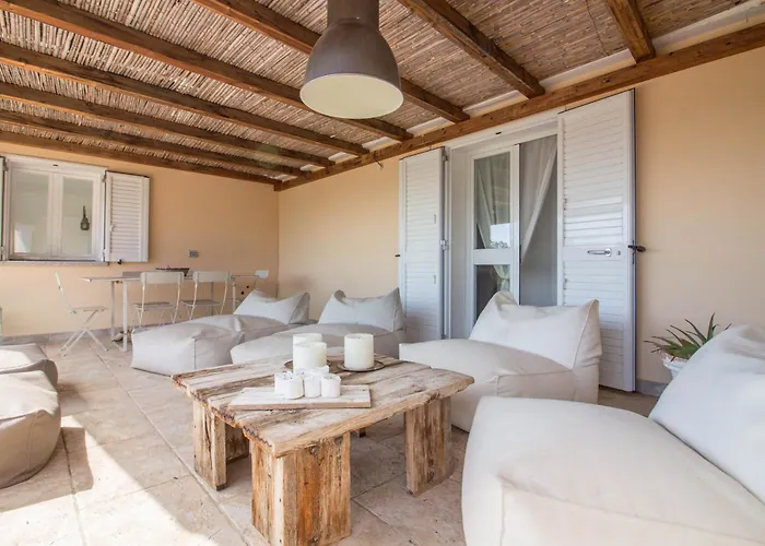 Guesthost - Breathtaking With Dependance! *